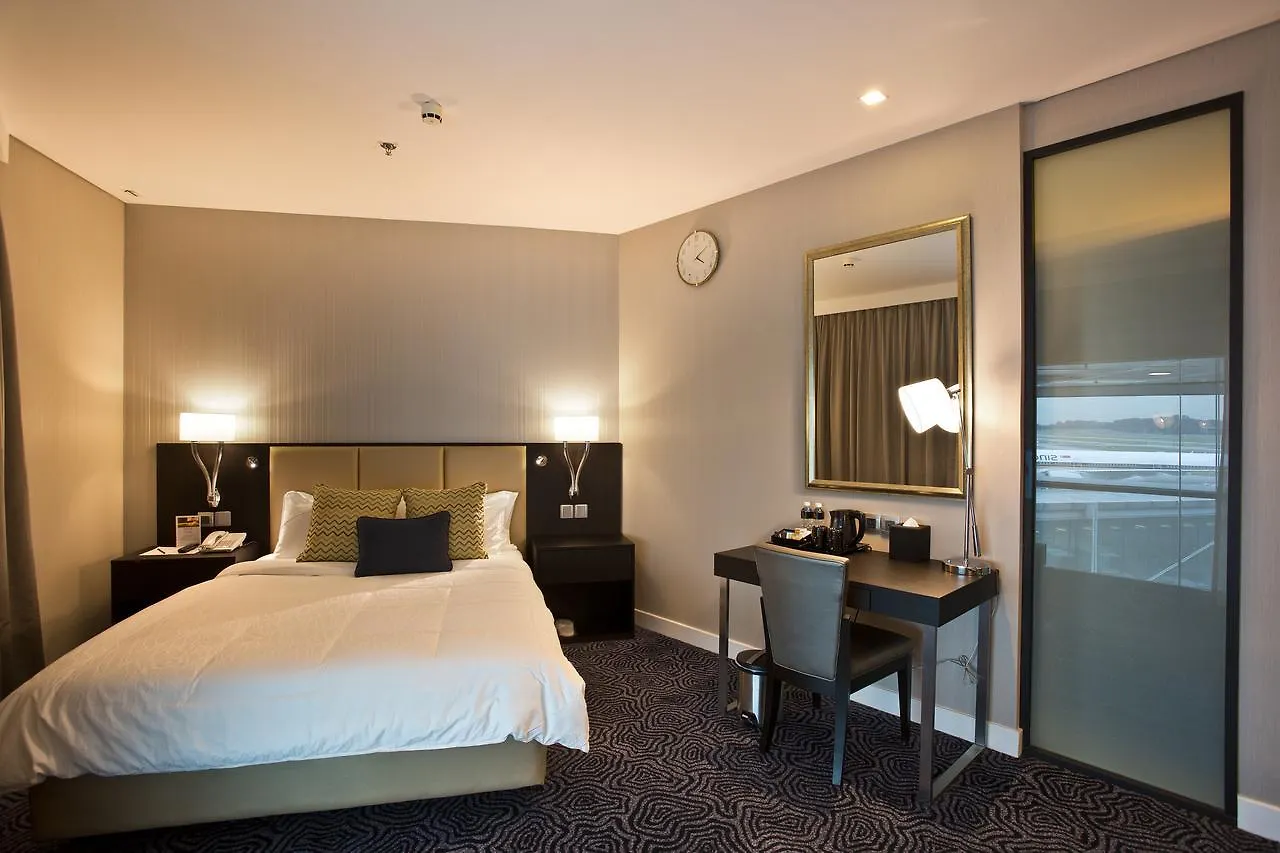 Ambassador Transit Hotel - Terminal 3 Singapore 3*,